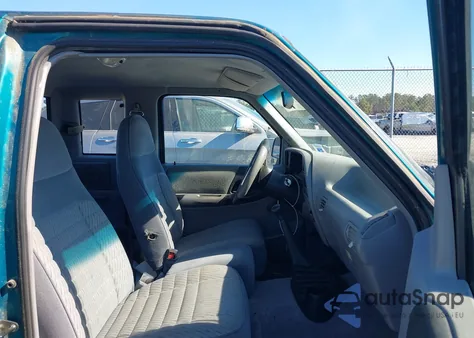 1994 Ford Ranger Super Cab из США, поврежденный, VIN 1FTCR14X4RPA56365